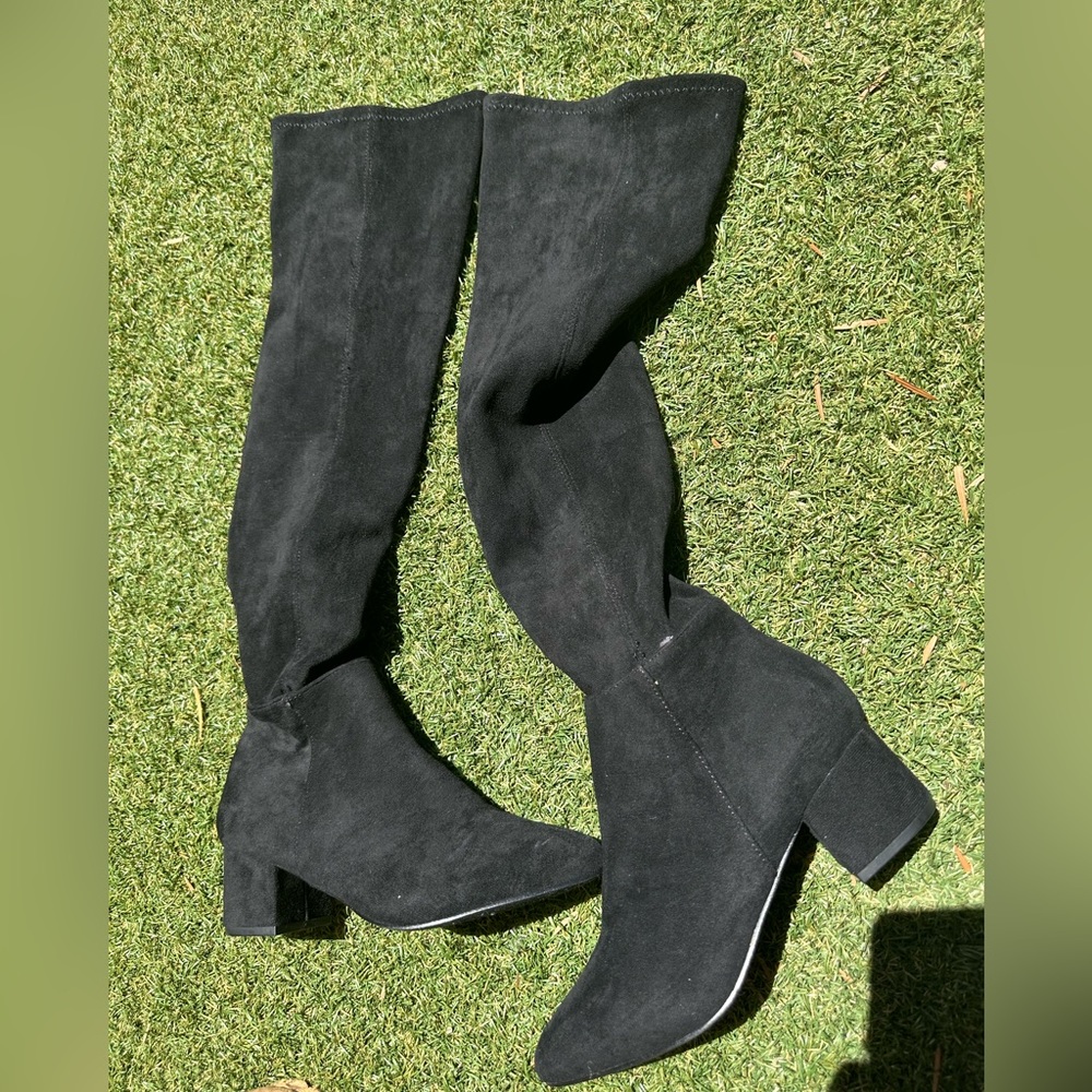 Black Knee-high Boots